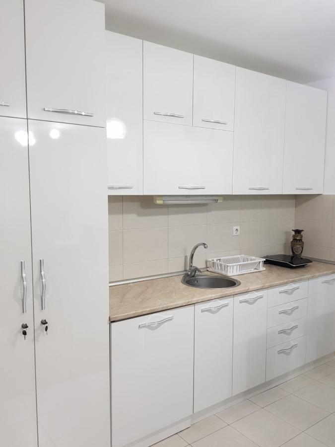 Apartman Kej Blue Free Parking Kraljevo Exteriör bild