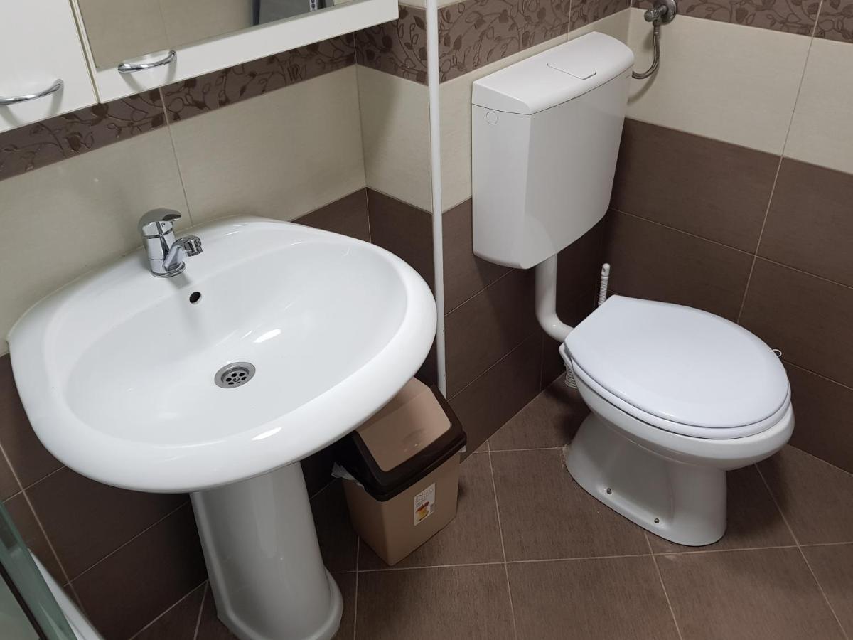 Apartman Kej Blue Free Parking Kraljevo Exteriör bild